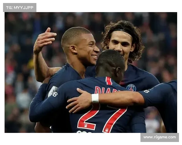 维蒂尼亚长传助攻巴黎破门，精准制导